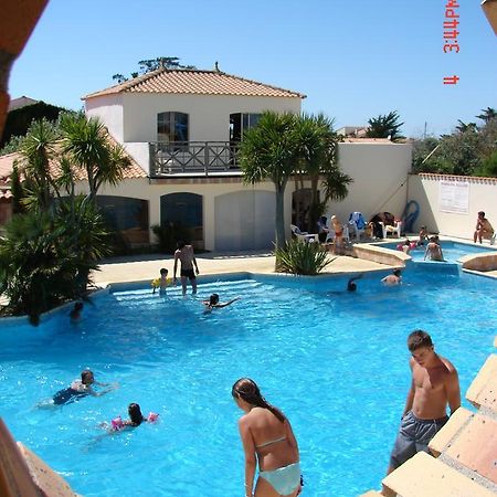 Camping Barataud Saint-Denis-dʼOléron Buitenkant foto