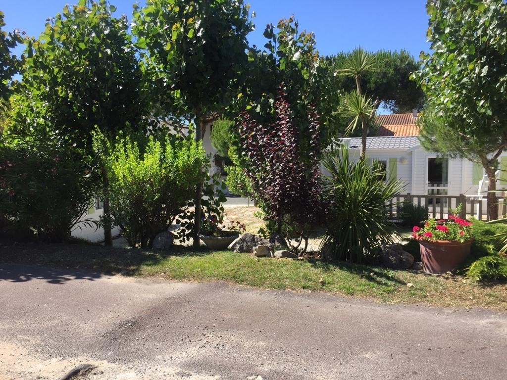 Camping Barataud Saint-Denis-dʼOléron Buitenkant foto
